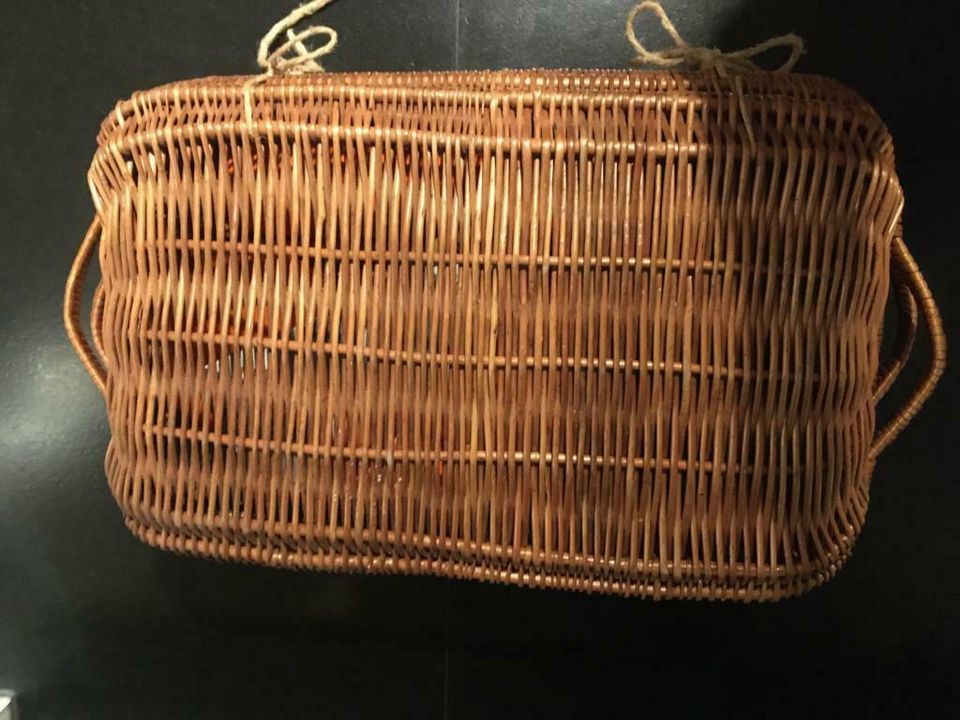 Picknickkorb, original 70er Jahre, gefüllt, vintage in Rösrath