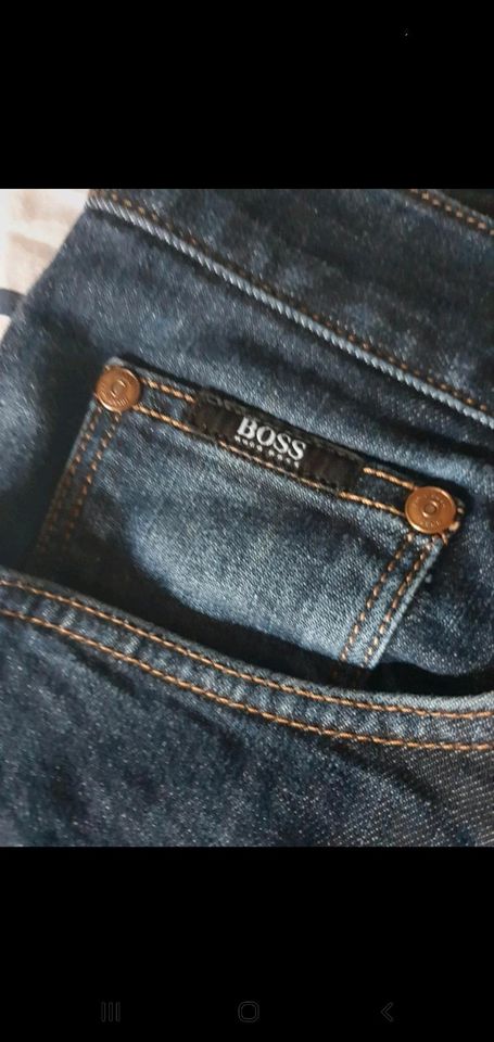 Hugo Boss Jeans  blau 36/34 wneu in Harrislee