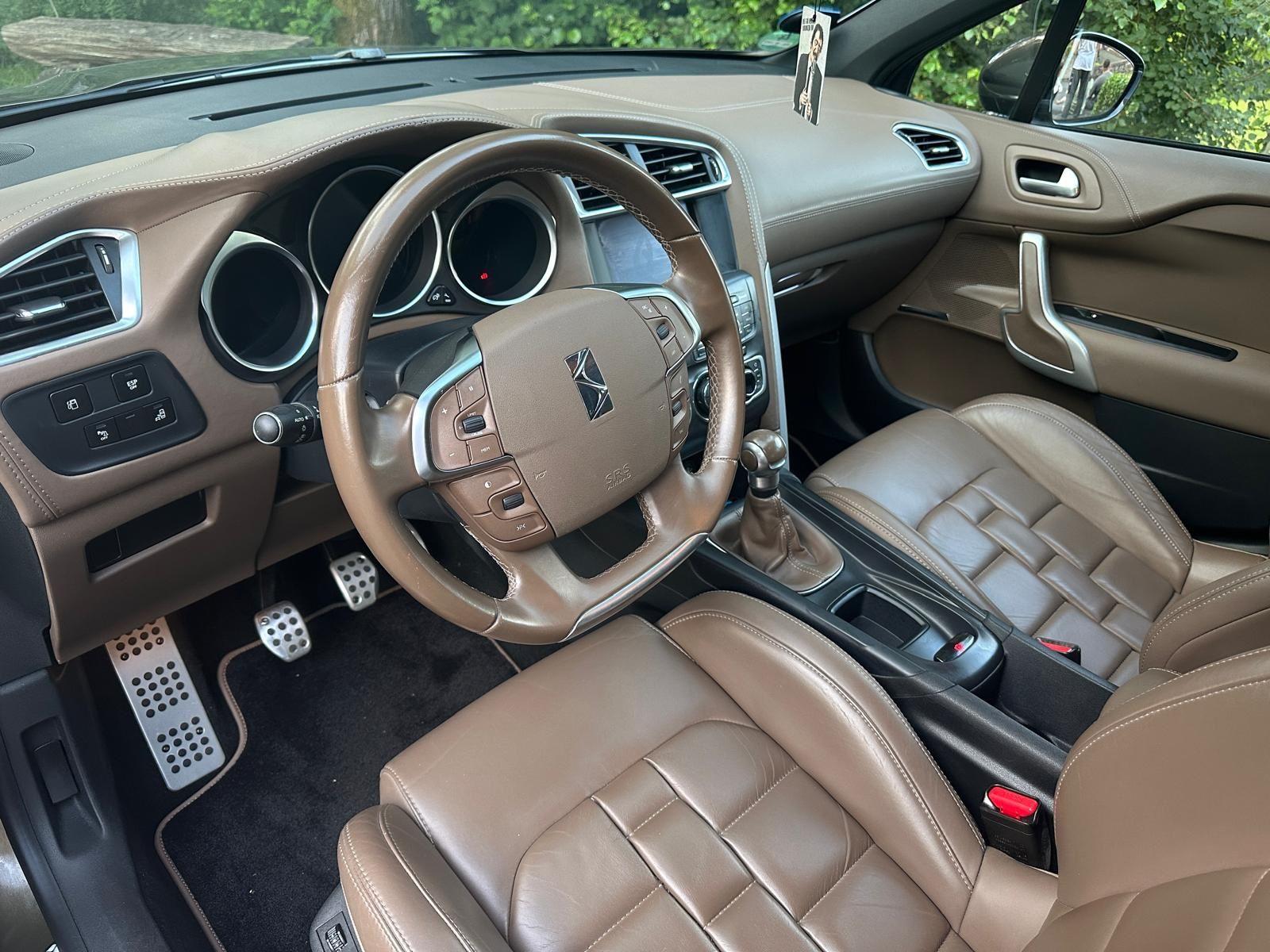 Abbildung des Autos Citroën DS4&#x2F; 2012&#…