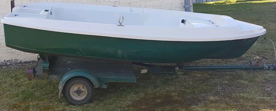 Verkaufe Boot Angelboot mit Trailer+Anhänger + Motor 5 PS Tohatsu in Demmin