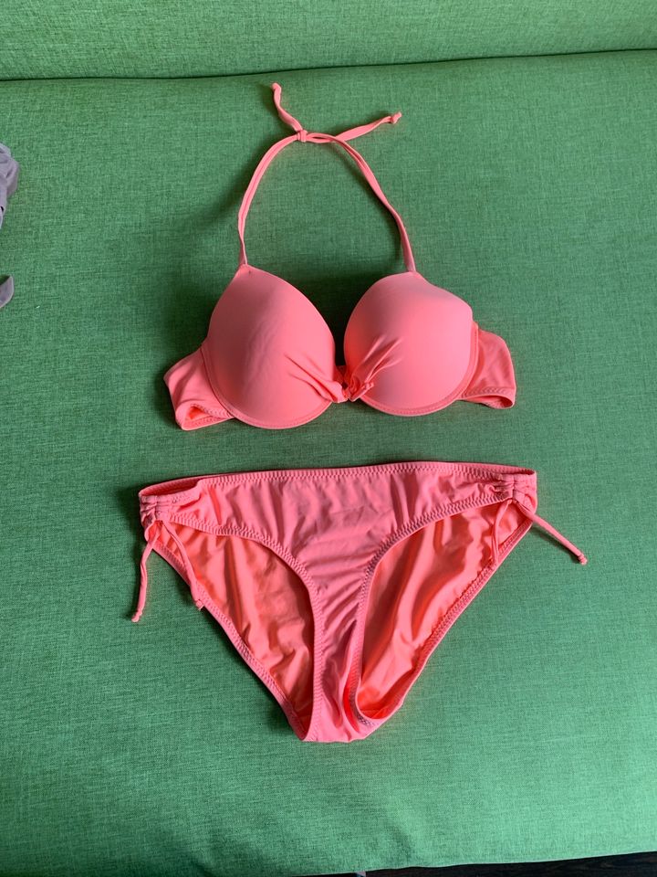 Bikini 85 B orange neuwertig in Schulzendorf bei Eichwalde