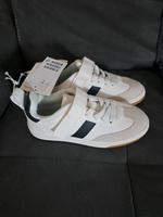 H&M Sneaker Gr.30 Neu mit Etikett Nordrhein-Westfalen - Bad Münstereifel Vorschau