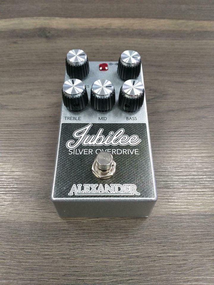 Alexander Pedals Jubilee Silver Overdrive Pedal NEU! in Aachen -  Aachen-Mitte | Musikinstrumente und Zubehör gebraucht kaufen | eBay  Kleinanzeigen ist jetzt Kleinanzeigen