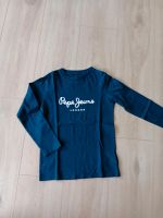 Tolles Langarmshirt von Pepe Jeans, Gr.128, Top-Zustand Nordrhein-Westfalen - Krefeld Vorschau