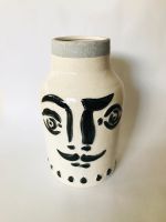 Madam Stoltz Große Vase Gesicht Design weiß grau scandi 26 cm Hamburg Barmbek - Hamburg Barmbek-Süd  Vorschau