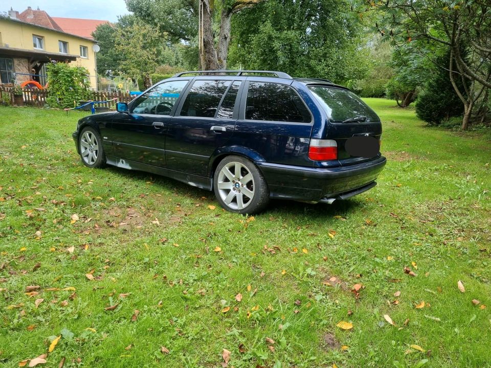 BMW E36 320i Touring in St. Wendel