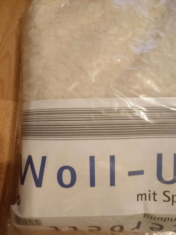 Woll-Unterbett mit Spannumrandung. Neu in Duisburg