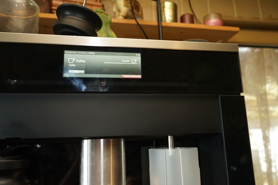 Miele CVA 6800 Kaffeevollautomat Einbaugerät in Engelschoff