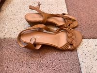 Schöne Sommersandalen Gr. 38 Bayern - Marktleuthen Vorschau