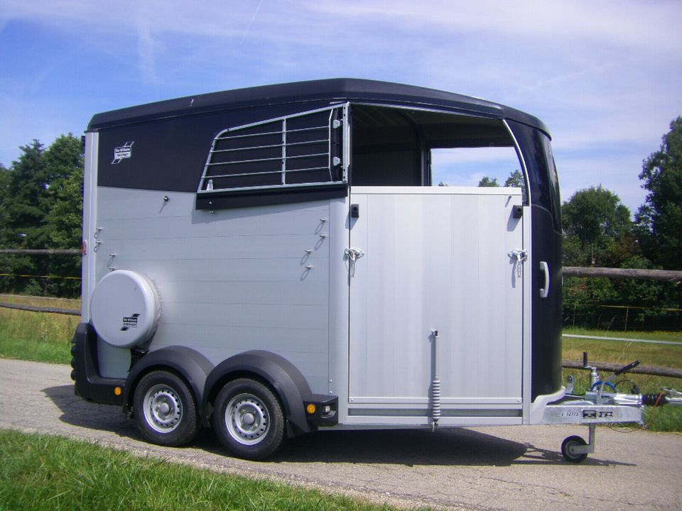 Ifor Williams HBX 511 Frontausstieg 2-Pferdeanhänger in Pöttmes