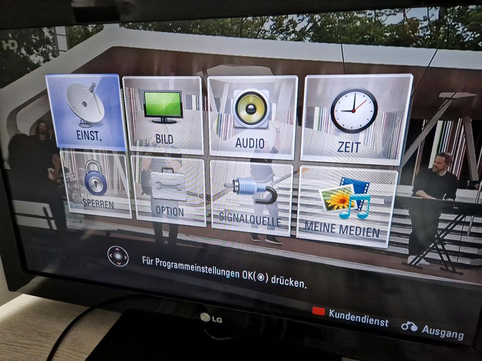 LCD Fernseher  32 zoll LG 32 LK 430 in Düsseldorf