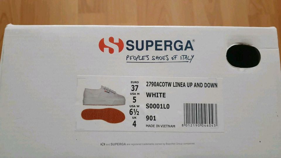 Superga. Sportschuhe Sneaker-Plateau in Sindelfingen