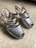 clarks sandale peeptoes highheels leder silber 39 Hessen - Neu-Isenburg Vorschau