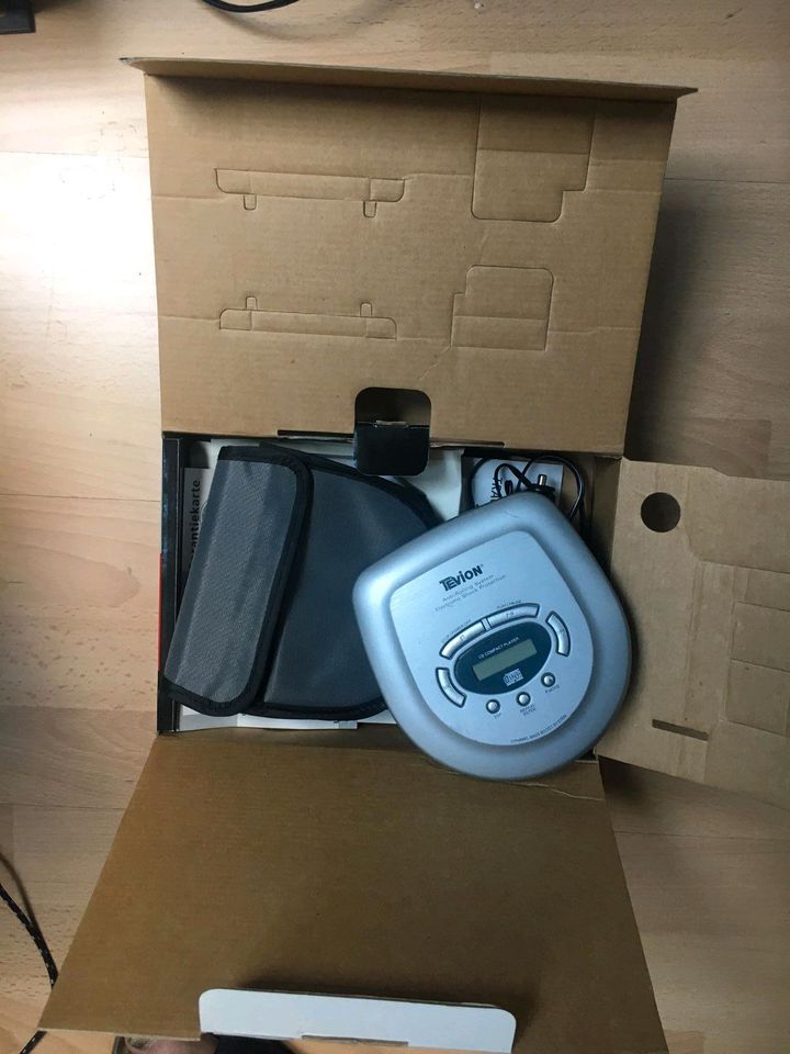 RAR Grundig Portable CD-Player CDP180 Discman Anleitung Kopfhörer in Düsseldorf