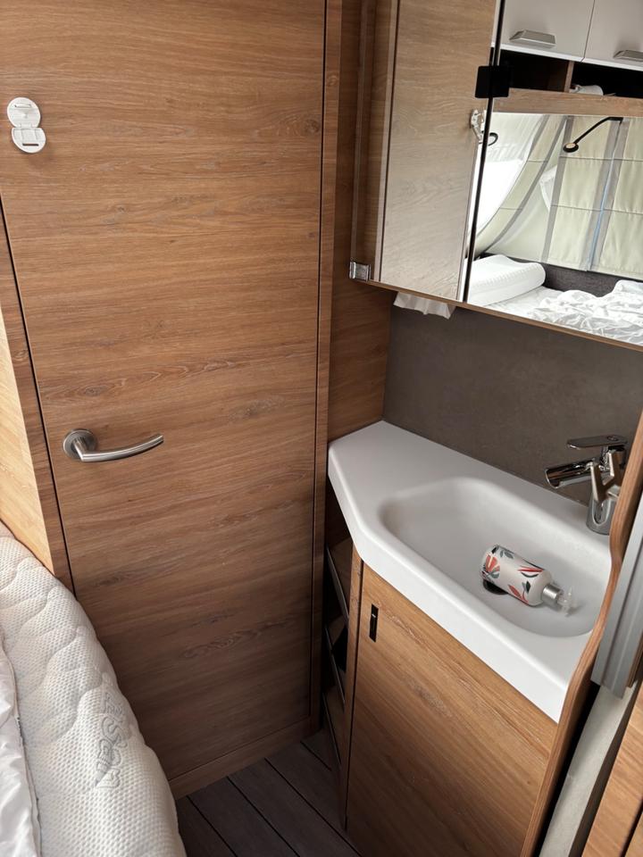 Wohnwagen Knaus Südwind 650 FSK 60 years Edition in Konstanz