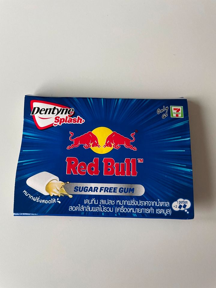 Red Bull Kaugummi Chewing Gum Dentyne Splash in Berlin