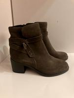 BIETE: 5th Avenue Wildleder-Stiefeletten in Größe 36, ungetragen München - Sendling-Westpark Vorschau