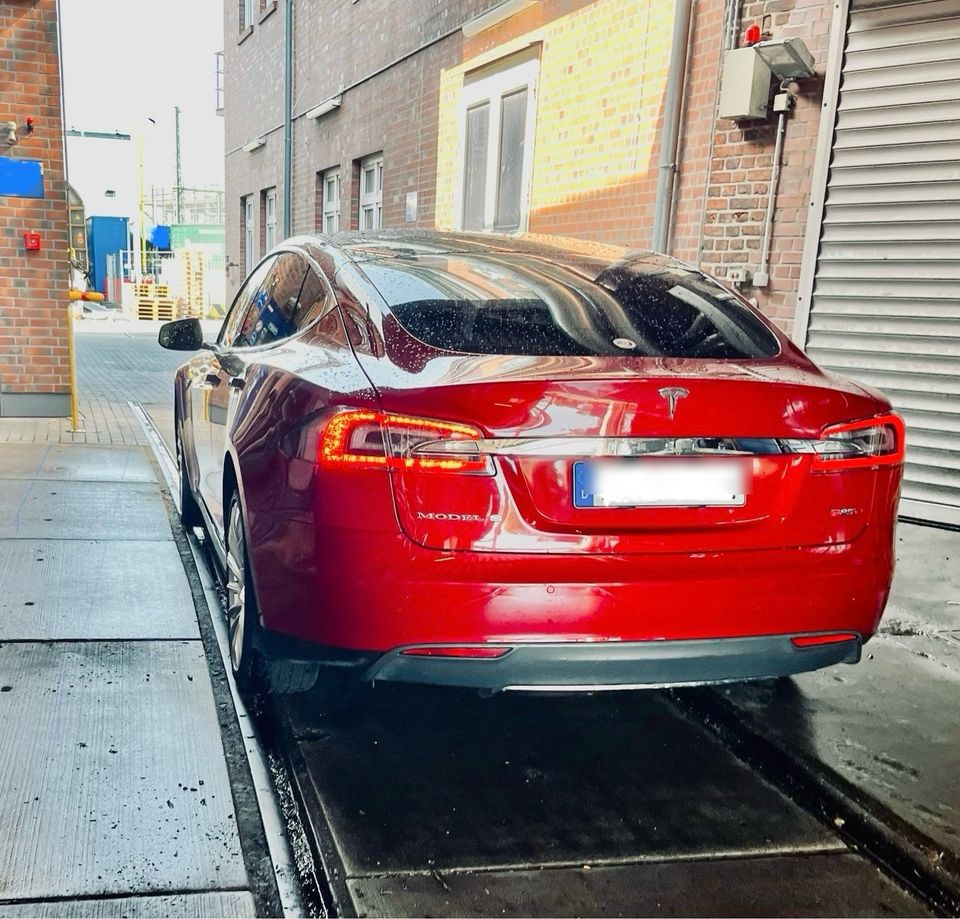 Tesla Model S 85 //Kostenlos Laden //auch Tausch in Altenholz