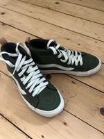 Vans, Gr 36, dkl.grünes Nubuk-Leder Niedersachsen - Braunschweig Vorschau