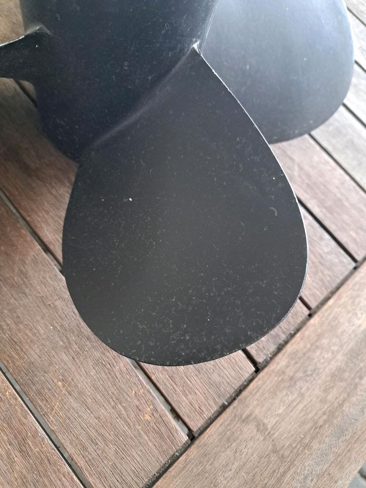 Volvo Penta Propeller A5 in Spenge