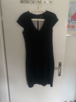 H&M Kleid Gr. 42 schwarz Niedersachsen - Wilhelmshaven Vorschau