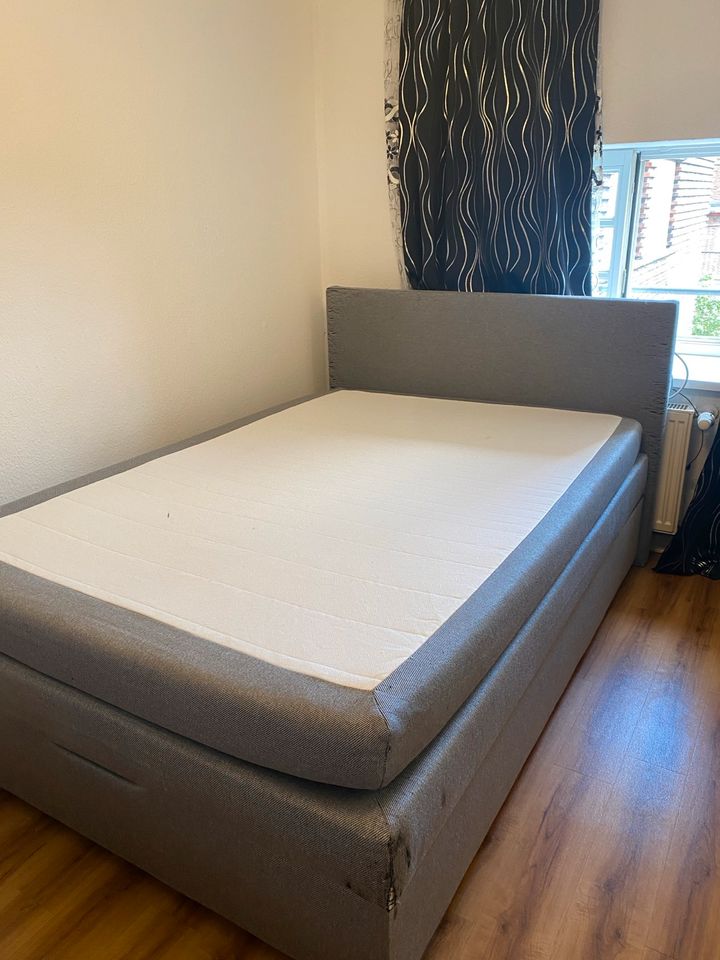 Boxspringbett 140-200 grau mit Topper in Hamburg