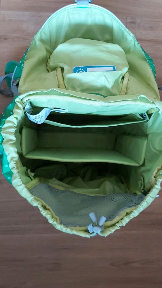 Ergobag Schulranzen mit Sportrucksack und Regenhaube Grün in Südbrookmerland