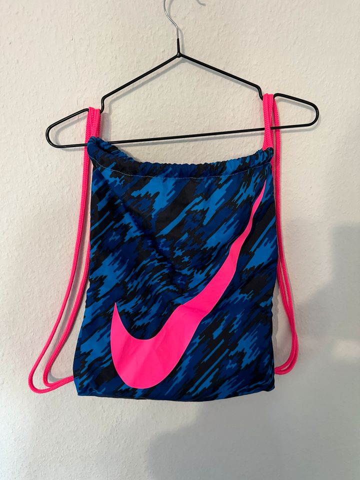 Verkaufe Original Nike Rucksack in Varel