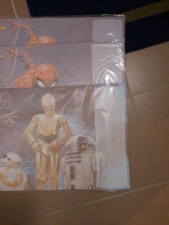 Schreibtischunterlage Papier 30 Blatt neu spiderman Star wars in Bocholt