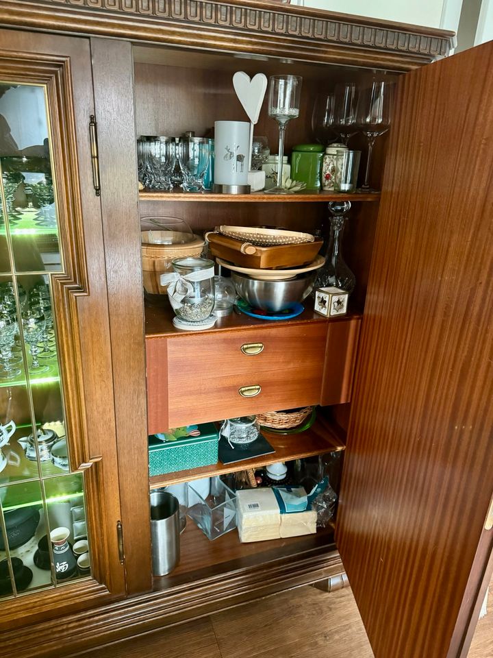 Wohnzimmerschrank Esszimmerschrank Highboard Vitrine in Dreisbach