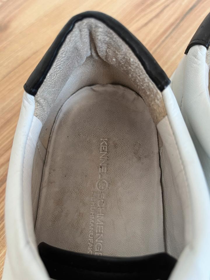 Kennel und Schmenger Sneaker Gr. 41/ 42 Leder Neupreis 270 € in Kölln-Reisiek