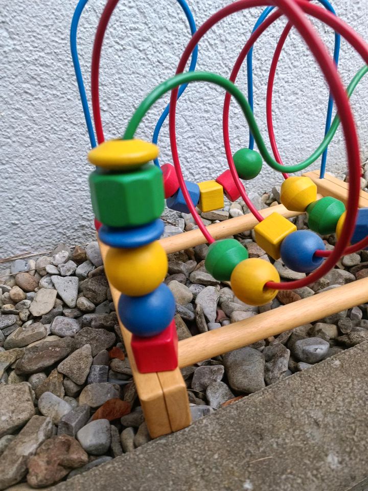 Didaktisches Holzspielzeug für Feinmotorik in Göttingen