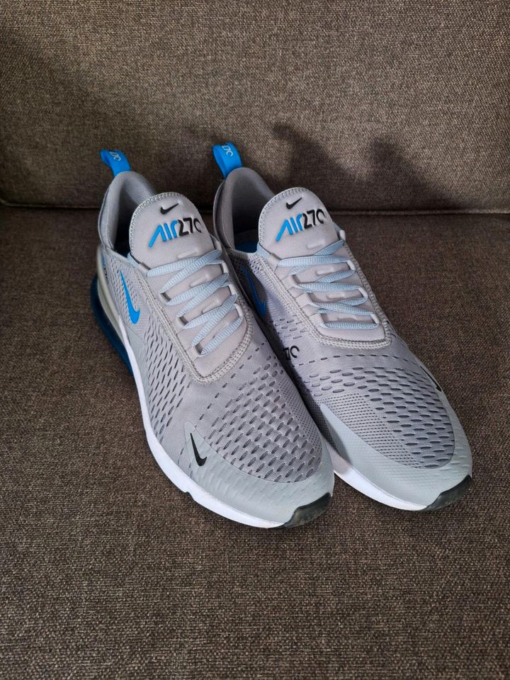 Nike Air Max 270 Essential Steel Blue Gr. 47 in Eilenburg