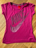Nike Shirt T-Shirt Gr 36 S Hessen - Gießen Vorschau