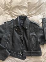 kurze lederjacke in grau mit washed effekt Wandsbek - Hamburg Volksdorf Vorschau