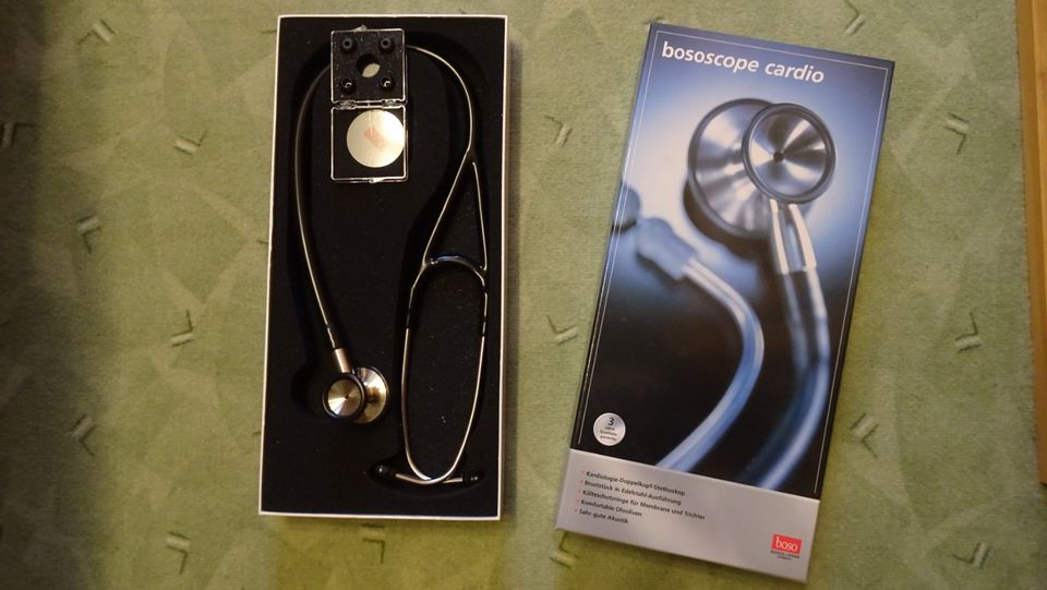 Medizinisches Blutdruckmessgerät mit Doppelstethoskop Profi in Nossen