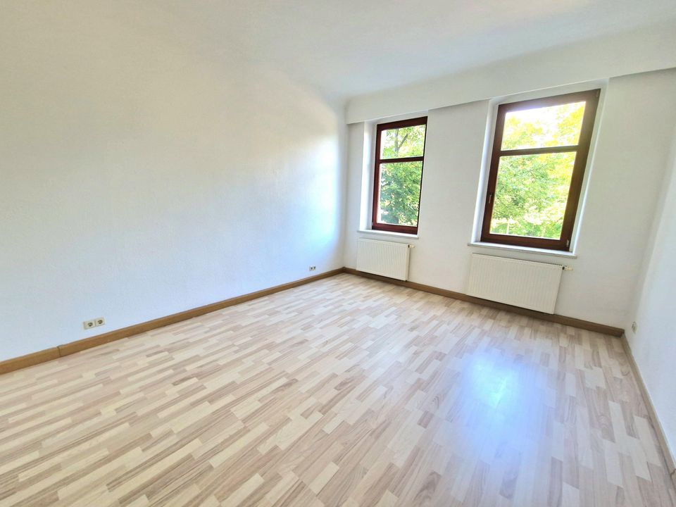 Wer träumt nicht vom eigenen Kamin?!  2-Raum-Wohnung mit Balkon in Chemnitz