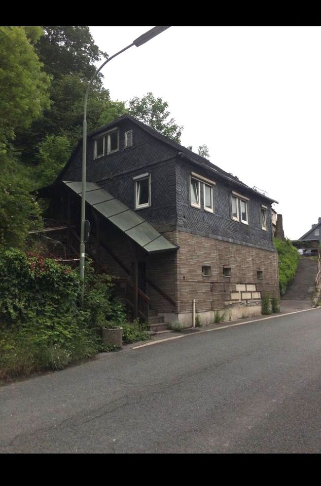 Renovierungsbedürftiges Haus in Ludwigsstadt günstig zu verkaufen in Ludwigsstadt