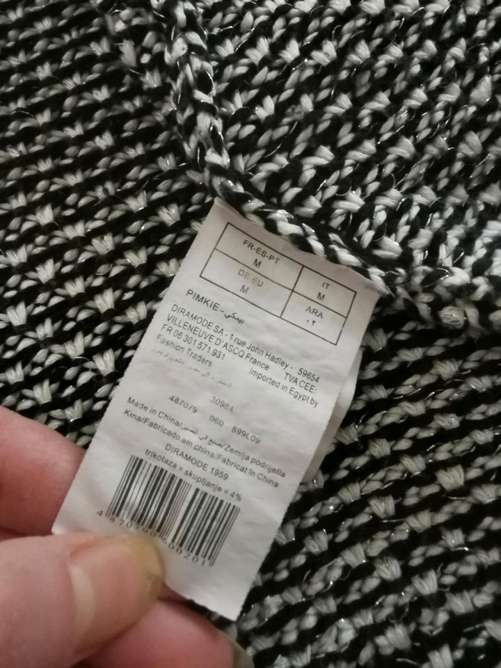 kurze Strickjacke mit silbernem Faden von Pimkie Gr. M in Straubing