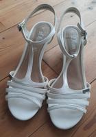 Sandalen Esprit 38 weiß Bayern - Erlangen Vorschau