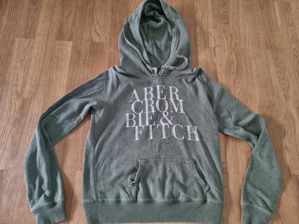 ABERCROMBIE FITCH PULLOVER GR S in Berlin