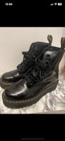 Dr Doc Martens 41 Plateau Molly Satin schwarz glänzend Stiefel Duisburg - Walsum Vorschau