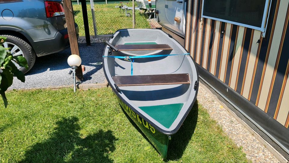 Angel Ruderboot in Ludwigshafen