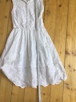 Weißes schönes Sommerkleid Größe 34 Hessen - Hanau Vorschau
