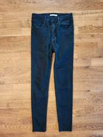 Hose Levi's schwarz Größe 28 Baden-Württemberg - Kressbronn am Bodensee Vorschau