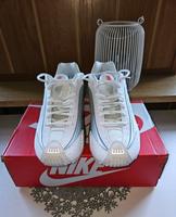 Nike SHOX R4 in Gr.40 Neu und ungetragen Nordrhein-Westfalen - Kürten Vorschau