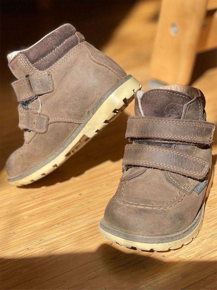 Kinder Winterstiefel in braunem Leder, Größe 24 in Eppstein