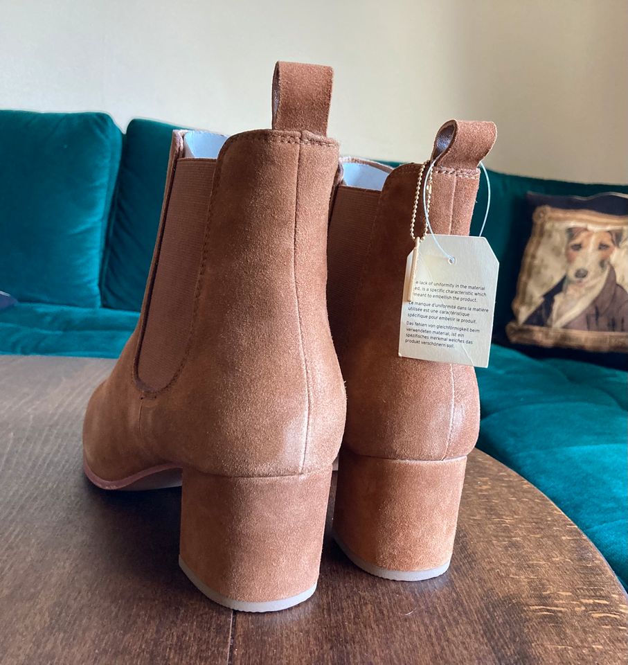 Chelsea Boots Levi’s Stiefeletten Schuhe NEU 41 Wildleder braun in Köln