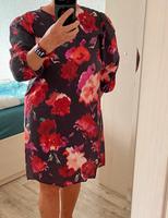 Kleid mit Puffärmeln Größe 42/44 Sachsen - Markranstädt Vorschau