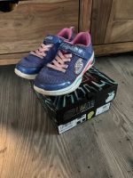 Skechers Schuhe Mädchen 32 lights lila mit OVP Nordrhein-Westfalen - Moers Vorschau